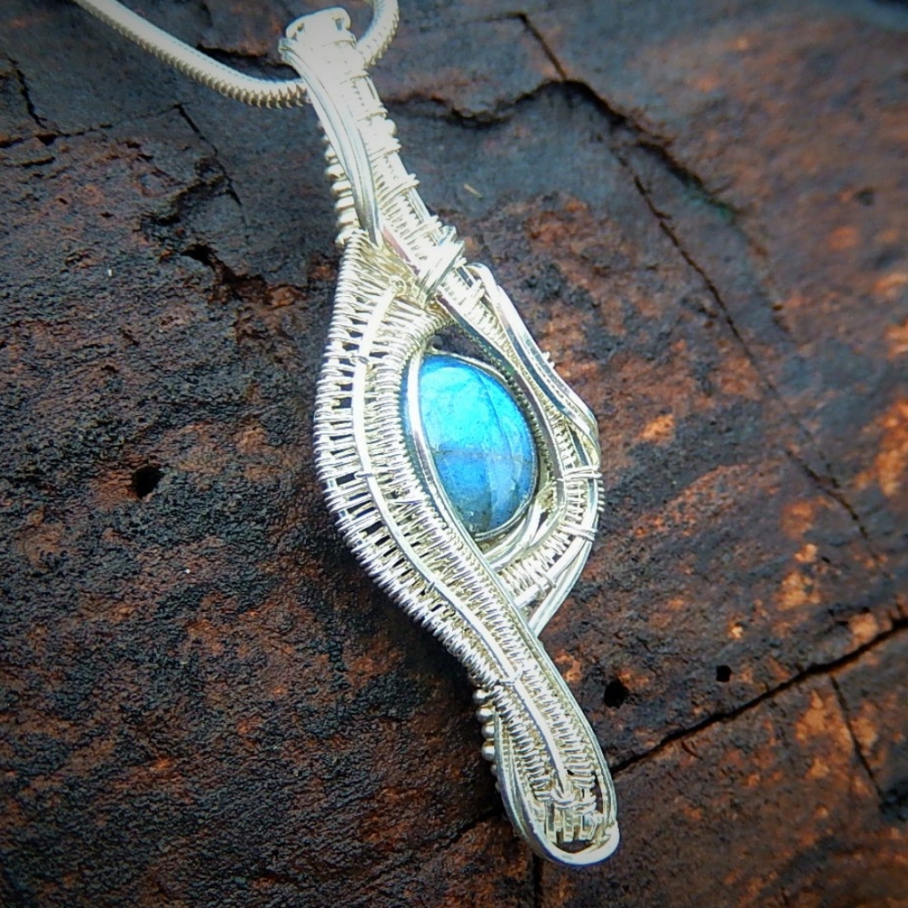Labradorite Pendant - Handmade Silver Jewelry